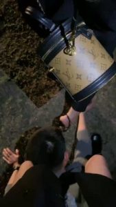 套路直播视频【莴汐】户外-姐妹花户外虐狗/闻原味棉袜 【双视角版】bf25609_绳艺库视频下载