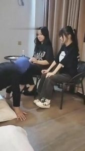 【德意男神】双素人全程艺术虐狗 bf8872_绳艺库视频下载