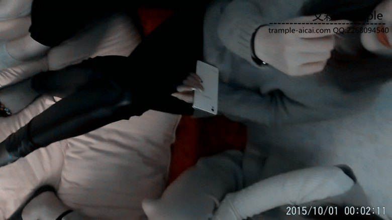 一群臭脚妹快手号公布_绳艺库视频下载