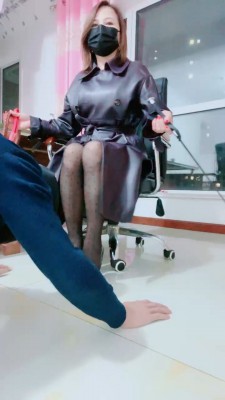 套路直播视频【媚朵】高跟黑丝S骑马专场 bf24292_绳艺库视频下载