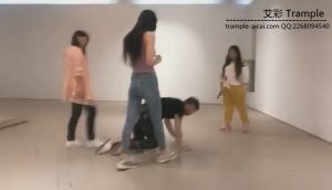 vivi女神仓库惩罚_绳艺库视频下载