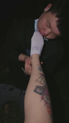 【初见】户外超脏鞋底让狗舔 bf15164_绳艺库视频下载