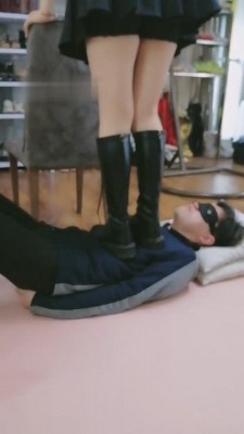 【傲柔】长靴+高跟+钉鞋全体重踩踏 bf12151_绳艺库视频下载