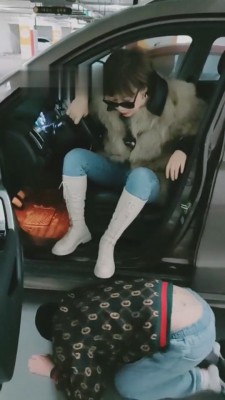 【羽诺S】停车场双主狠虐狗 bf5650_绳艺库视频下载