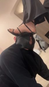 套路直播视频【伊莉】超臭原味白棉袜捂狗/高跟踩狗爪 bf26409_绳艺库视频下载