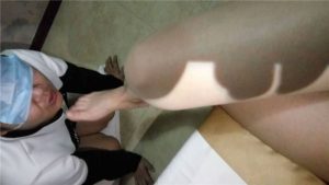 鸽宝S裸足插嘴深喉舔脚_绳艺库视频下载