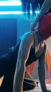 套路直播视频【东营天香百合】手铐捆绑强制舔脚 bf24882_绳艺库视频下载