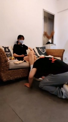 【艺术美学】匡威帆布鞋狠毒全体重踩踏蹦跳深喉 bf1363_绳艺库视频下载