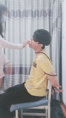 套路直播视频【桃子老师】捆绑哥哥袜子塞嘴虐/胯下辱 bf22605_绳艺库视频下载