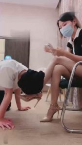 【莫妮莫妮卡】00后小骚舌头伺候 bf17483_绳艺库视频下载