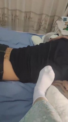 【丫丫啊】双主原味脏脚踩狗 bf10593_绳艺库视频下载