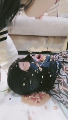 【傲柔】双S-圣水/呕吐物/口水/烟灰吞咽 bf8542_绳艺库视频下载