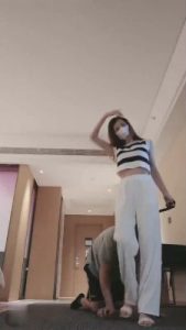 【多多】高跟鞋全体重踩踏/转胯 bf17414_绳艺库视频下载