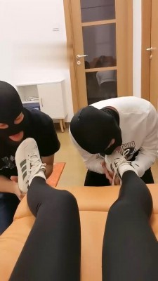 【奈奈生】双奴争宠伺候 bf19316_绳艺库视频下载