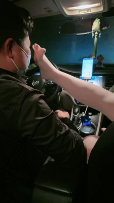 套路直播视频【馨妍】开发滴滴司机车内舔脚 bf26643_绳艺库视频下载
