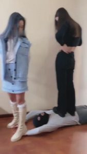 【二宝】素人铁靴彪悍碎凶狠踢裆【下】 bf9187_绳艺库视频下载