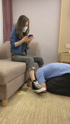 【晨希】御姐帆布鞋船袜羞辱老板 bf10050_绳艺库视频下载