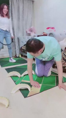 【红杉】惩罚老公强迫跪榴莲【双视角版】 bf12678_绳艺库视频下载