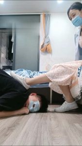 【梵高】拖鞋小姐姐第一次直播调教 bf13287_绳艺库视频下载