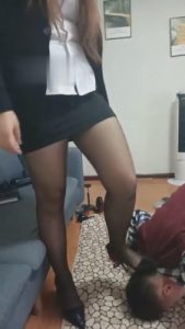 【平凡】制服黑丝诱惑下属训成狗 bf4674_绳艺库视频下载