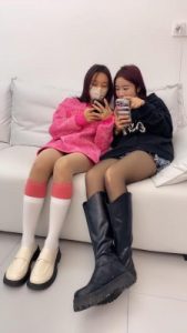 套路直播视频【术术】姐妹花抓住入室小偷当狗虐 bf24406_绳艺库视频下载