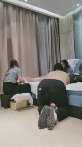 【药神】足浴店玩狗吓坏女技师【下】 bf4861_绳艺库视频下载