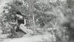 琪琪公园长腿肉丝秀_绳艺库视频下载