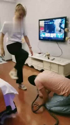 【梦蝶女王】艺术踢踹打宠物 bf17671_绳艺库视频下载