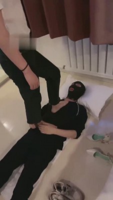 【五月】素人女王首调-全体重踩踏 bf13571_绳艺库视频下载