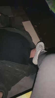 【麒麟女皇】夜跑后原味羞辱路人 bf13299_绳艺库视频下载