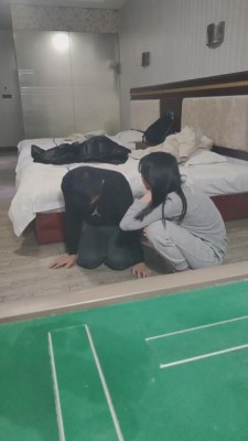 【最抗揍M】4位素人姐姐艺术踢踹 bf9192_绳艺库视频下载