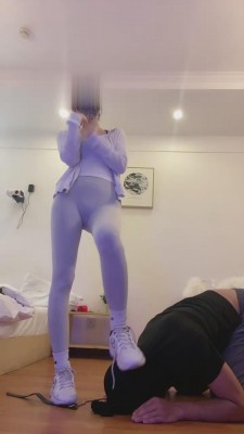 【轩宁】健身女教练袜子塞嘴重度踢踹 bf12954_绳艺库视频下载