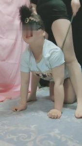 【胭脂S】脚底踩踏食物喂母狗 bf6150_绳艺库视频下载