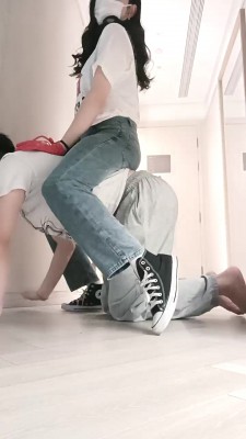 【米小唐】高帮帆布鞋御姐-踩头/掐播窒息/捆绑 bf28188_绳艺库视频下载