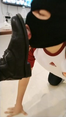 【广州小鱼姐姐】脏长靴踩食物喂食 bf21268_绳艺库视频下载