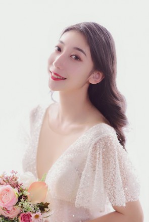 舞蹈系少女虐踩小奶狗_绳艺库视频下载