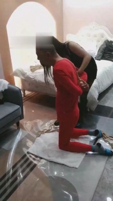 【夕微】邻居偷丝袜的代价 bf6136_绳艺库视频下载