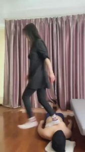 【领主老大】面试狗二轮-踩头/踩脖子/耳光/深喉/暴踹 bf7484_绳艺库视频下载