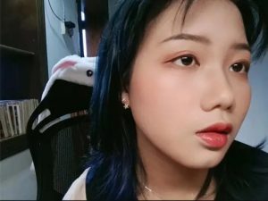 【00后蕬小乃】踩档虐裆，踢裆，恋足舔脚_绳艺库视频下载