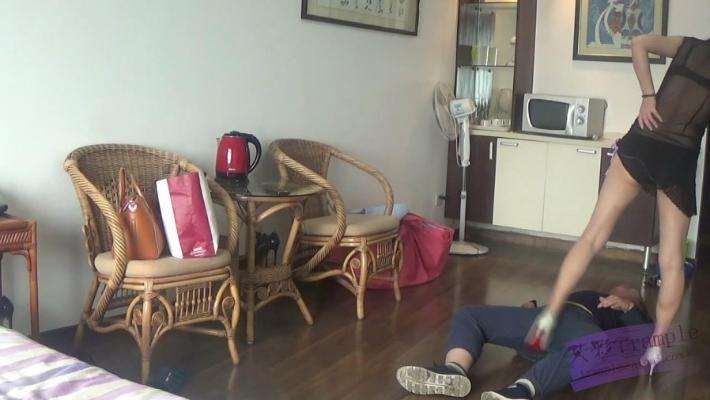 菲菲女神教训变态男（上）_绳艺库视频下载