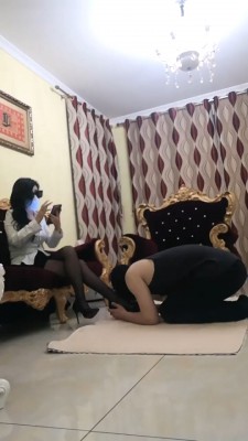 【魅S】长腿黑丝全体重踩踏/转胯 bf27979_绳艺库视频下载