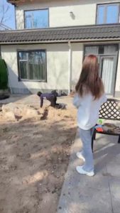 套路直播视频【宸宸】白富美鞭打/圣水狂喷/耳光/强迫吃泥土 bf24666_绳艺库视频下载