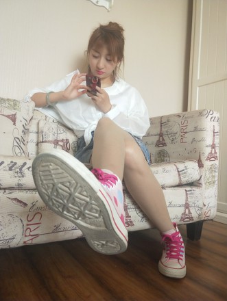 房东小姐姐的脚奴才_绳艺库视频下载