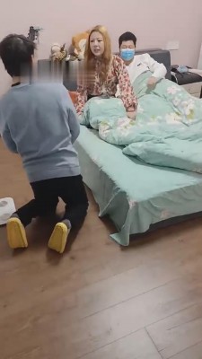 【小猫咪】和情人羞辱废物老公 bf7465_绳艺库视频下载