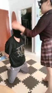 【佳琪女王】捆绑耳光/转胯/高跟鞋不断碾压/跺踩 JS23061401_绳艺库视频下载