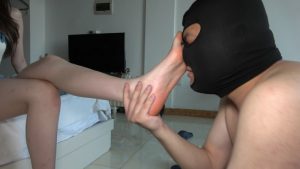 【艾琳S175】帆布鞋艺术踢裆,羞辱脚下老狗 YC-230612-3_绳艺库视频下载