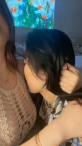 【调教视频】【橘子没熟】拉拉母畜-闻舔专场_绳艺库视频下载