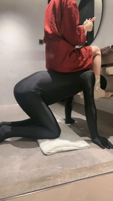 图片[2]_【沅芷大人】家奴起床必修课/当化妆凳/鞋底耳光sp_绳艺库视频下载