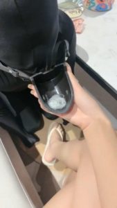 【沅芷大人】家奴的一天-刑具喂口水/短靴裸足闻舔_绳艺库视频下载