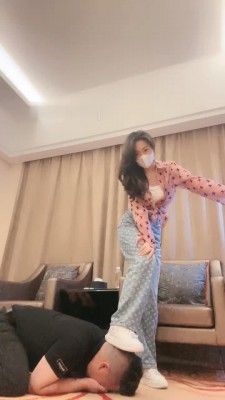 【禾未】发泄沙包-暴揍/拖鞋底抽耳光/踩踏钻胯 B2160_绳艺库视频下载